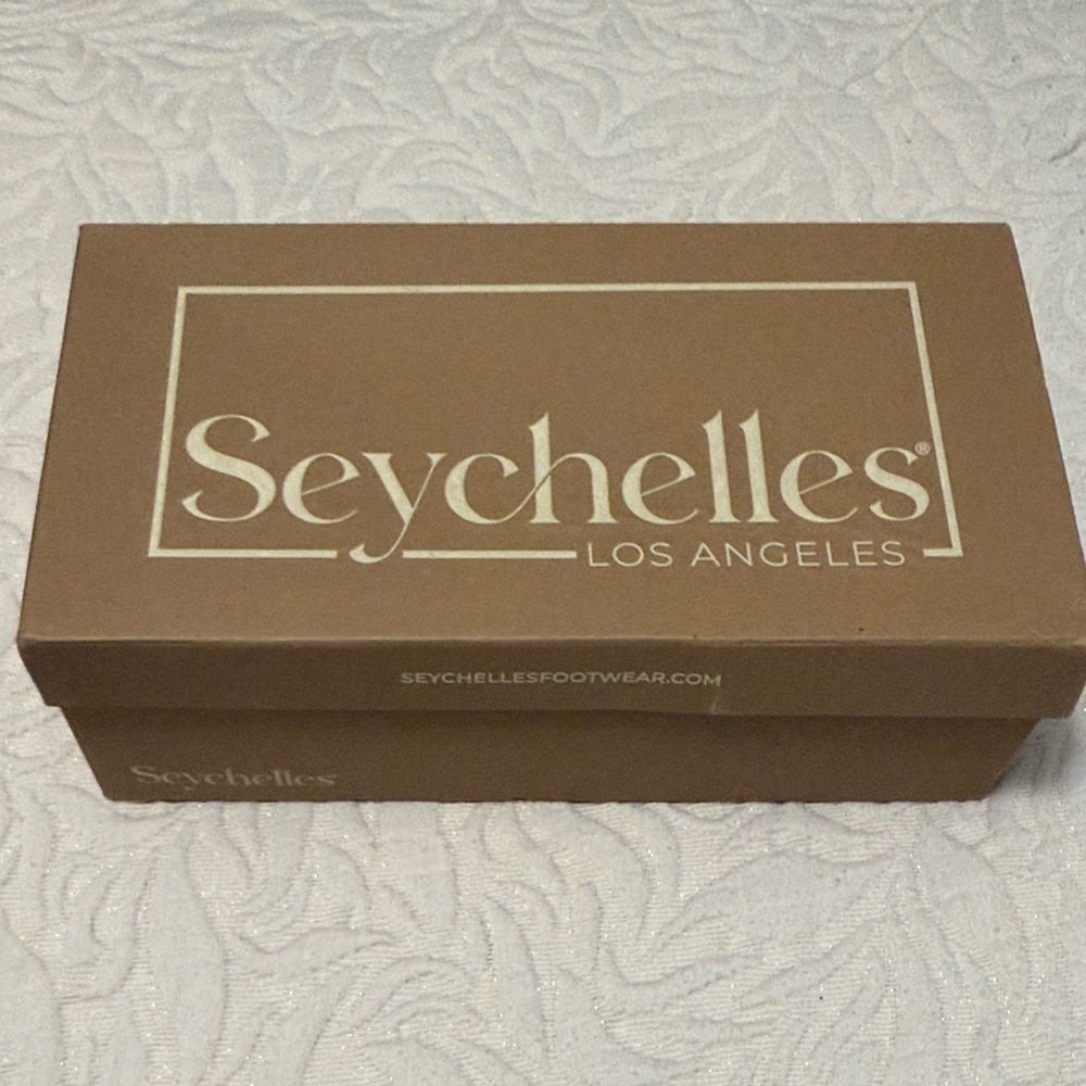 Seychelles silver metallic sandal 7.5 - Picture 3 of 8